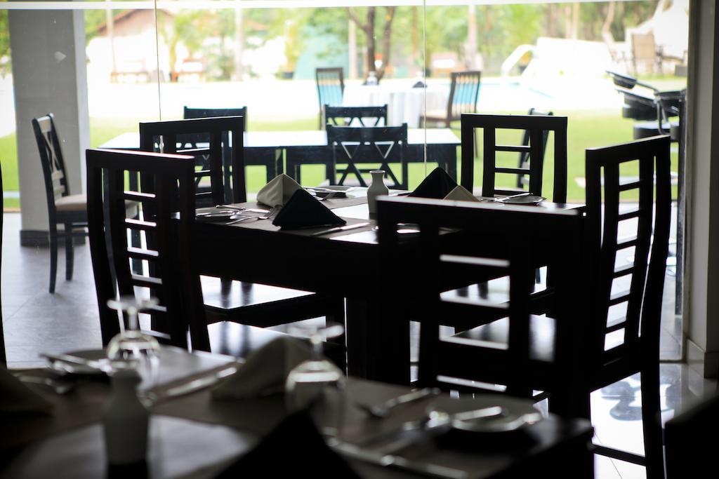 Lavendish Okrin Hotel Kataragama Exteriér fotografie